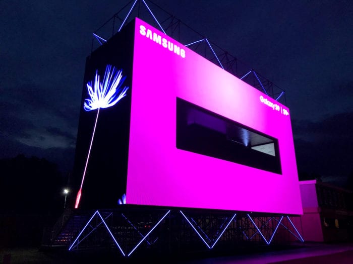 OUTDOOR LED